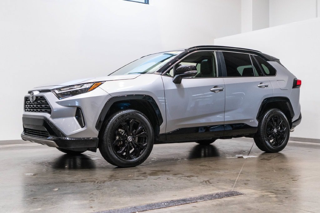 Certified 2025 Toyota RAV4 XSE AWD/4WD image 3