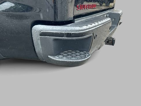 Used 2018 Chevrolet Silverado 1500 LTZ Z71 w/ Redline Edition AWD/4WD image 13