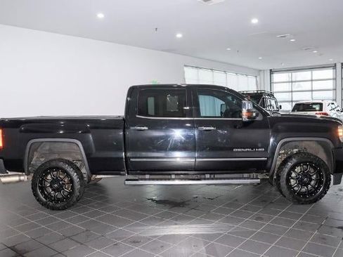 Used 2016 GMC Sierra 2500 Denali w/ Duramax Plus Package image 6