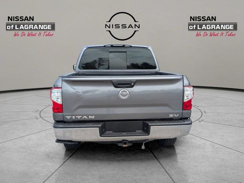 Used 2019 Nissan Titan SV RWD image 6