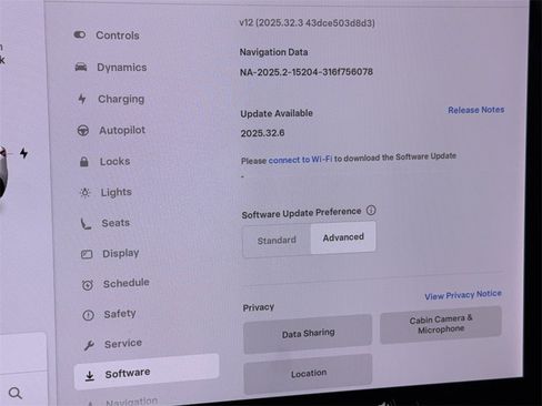 Used 2021 Tesla Model Y Long Range image 33