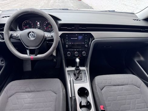 Used 2020 Volkswagen Passat 2.0T S image 27