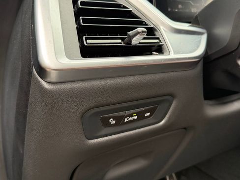 Used 2024 BMW X5 xDrive40i w/ M Sport Package AWD/4WD image 28