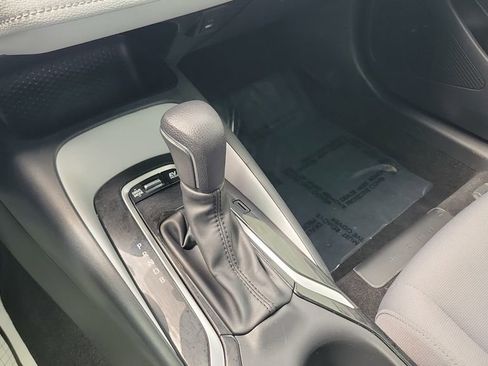 Used 2024 Toyota Corolla SE FWD image 15
