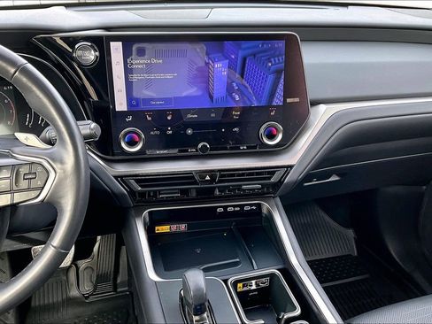Used 2024 Lexus TX 350 AWD image 9