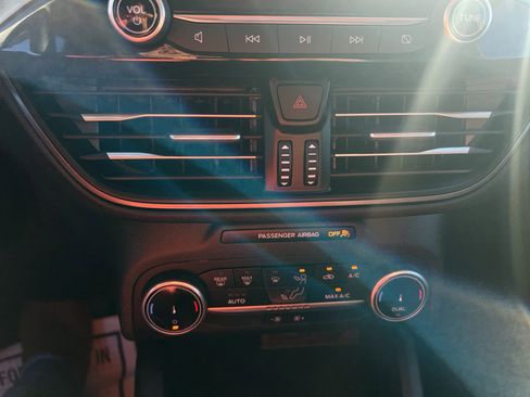 Used 2023 Ford Escape Active image 23