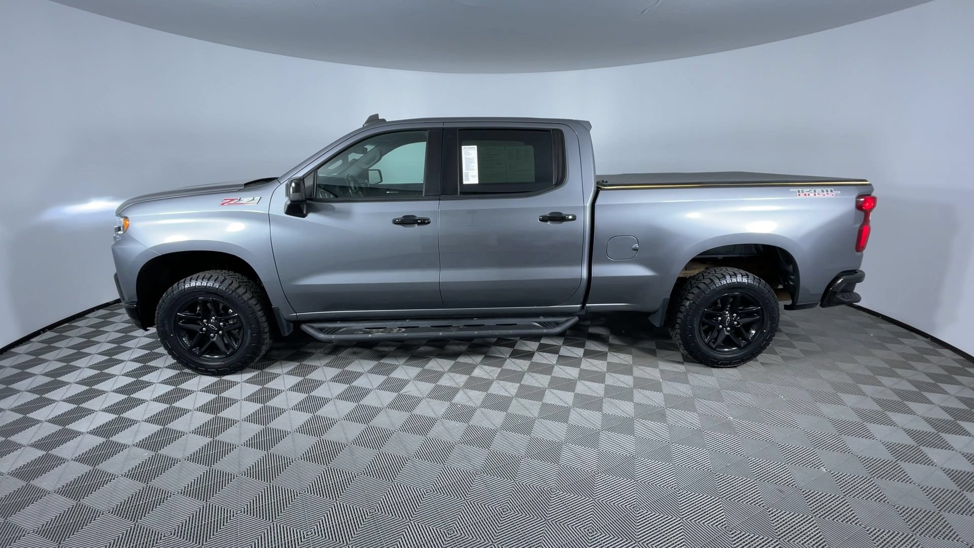 Used 2020 Chevrolet Silverado 1500 LT Trail Boss AWD/4WD image 5