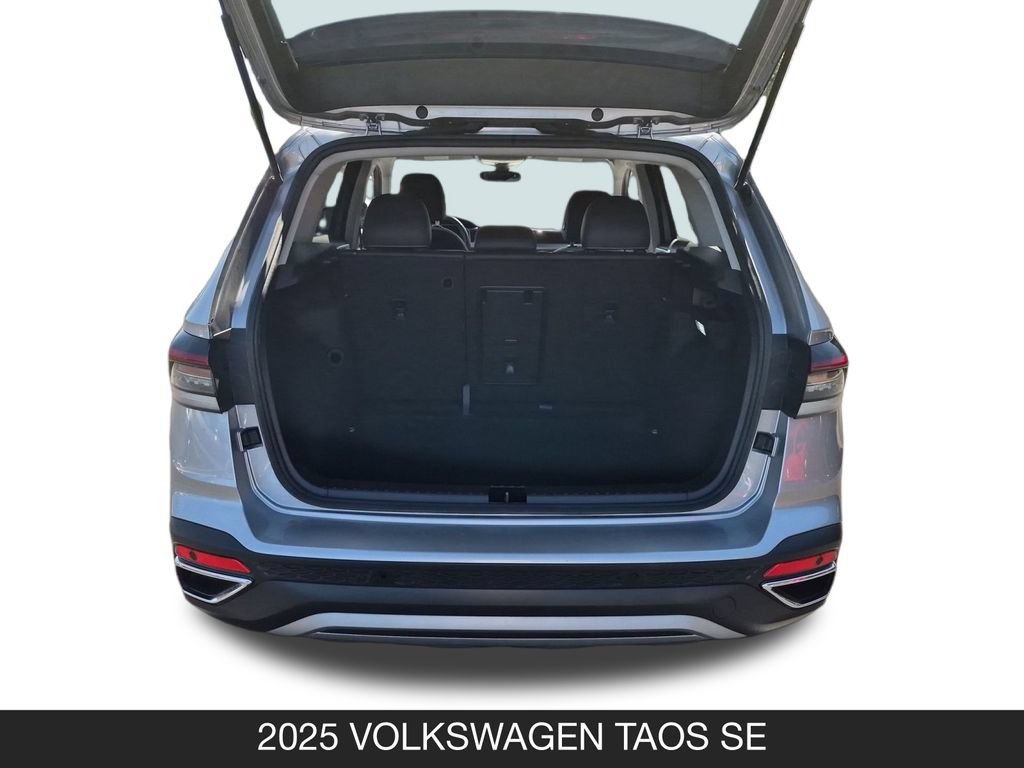 Used 2025 Volkswagen Taos SE FWD image 23