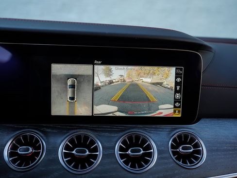 Used 2020 Mercedes-Benz AMG GT 63 image 31