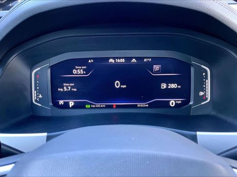 Used 2022 Volkswagen Atlas Cross Sport SE image 25