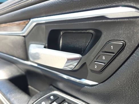 Used 2019 RAM 1500 Laramie AWD/4WD image 26