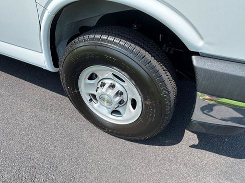 Used 2025 Chevrolet Express 2500 Extended w/ Driver Convenience Package RWD image 23