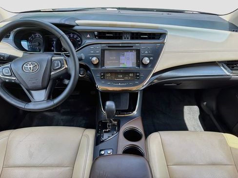 Used 2016 Toyota Avalon Limited FWD image 18