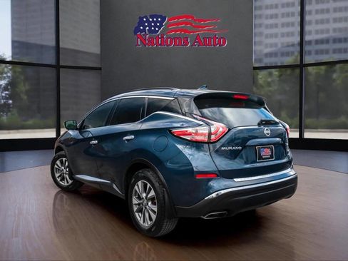 Used 2017 Nissan Murano SV w/ Premium Package image 4