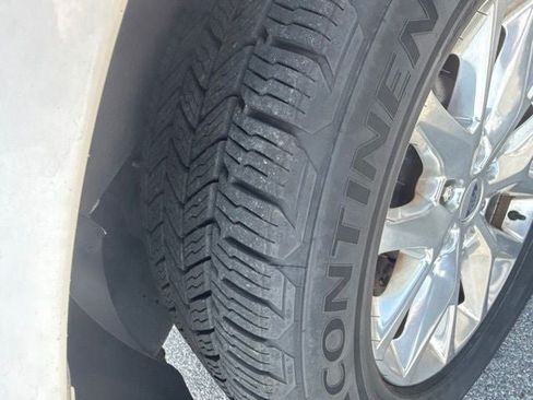 Used 2017 Ford Expedition Limited w/ Equipment Group 301A AWD/4WD image 38