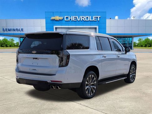 New 2026 Chevrolet Suburban High Country w/ Sun And Tow Package AWD/4WD image 4