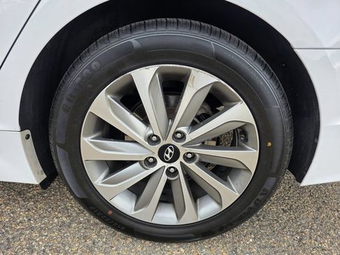 Used 2016 Hyundai Sonata Sport w/ Option Group 03 FWD image 35