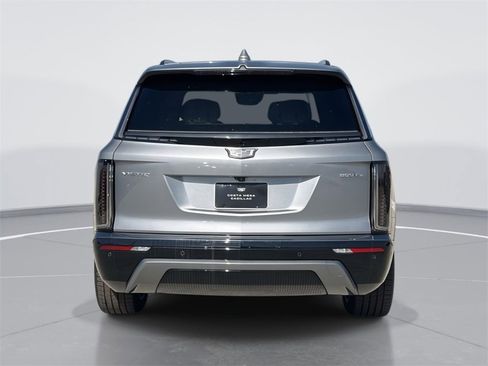 New 2026 Cadillac Vistiq Sport image 5