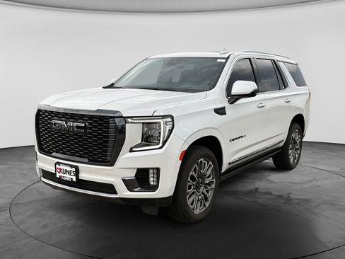 Used 2023 GMC Yukon Denali Ultimate AWD/4WD image 4