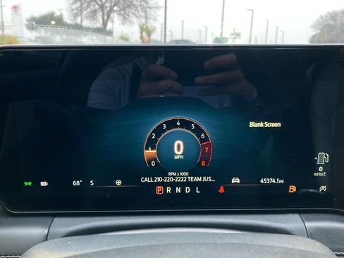 Used 2024 Ford Mustang Premium image 15