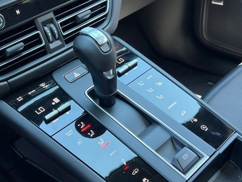 Certified 2026 Porsche Macan GTS AWD/4WD image 28