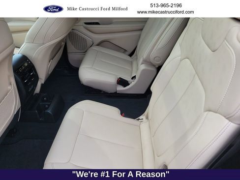 Used 2025 Jeep Grand Cherokee L Limited w/ Black Appearance Package AWD/4WD image 25