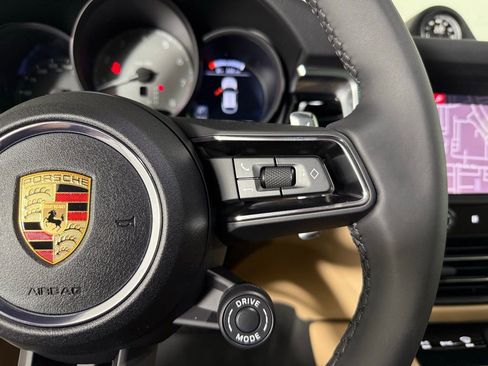 New 2025 Porsche Macan S image 37