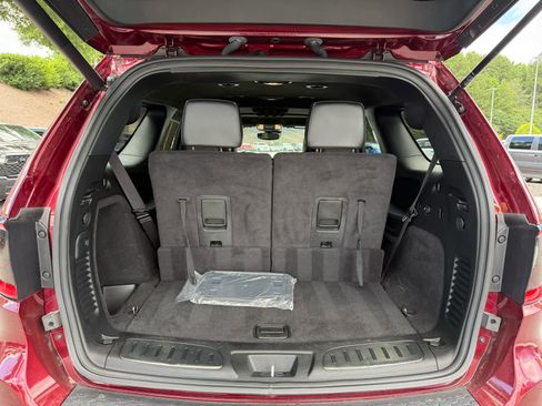 Used 2022 Dodge Durango R/T AWD/4WD image 30