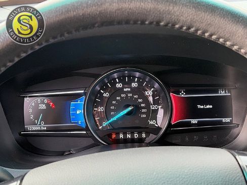 Used 2016 Ford Explorer XLT w/ Equipment Group 201A image 25