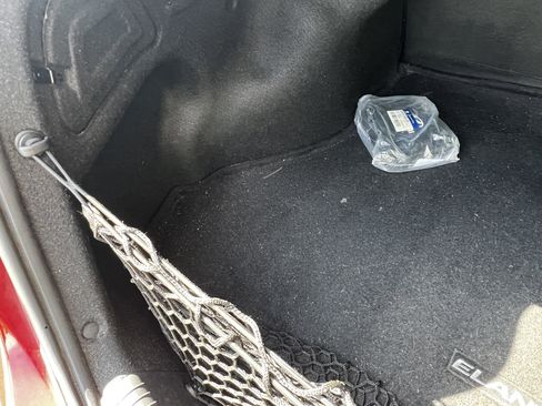 Used 2015 Hyundai Elantra Limited w/ Option Group 05 image 49