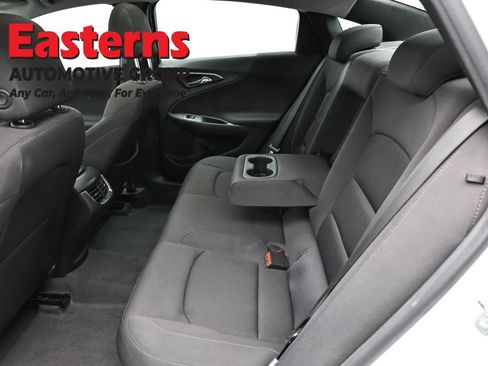 Used 2023 Chevrolet Malibu LT FWD image 20