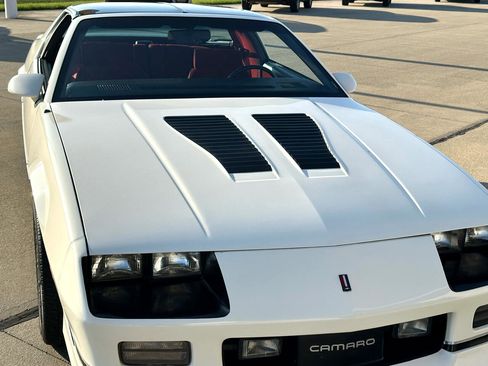 Used 1986 Chevrolet Camaro Z28 image 5