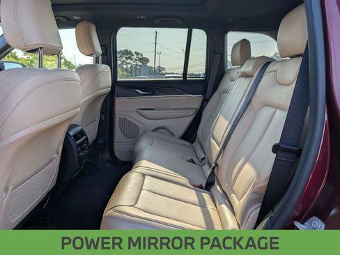 Certified 2025 Jeep Grand Cherokee Limited w/ Black Appearance Package AWD/4WD image 24