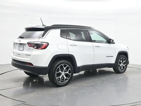 Used 2024 Jeep Compass Limited AWD/4WD image 5