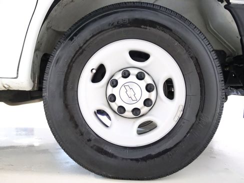 Used 2019 Chevrolet Express 3500 w/ Driver Convenience Package RWD image 68