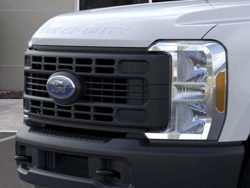 New 2026 Ford F250 4x4 Crew Cab Super Duty image 17