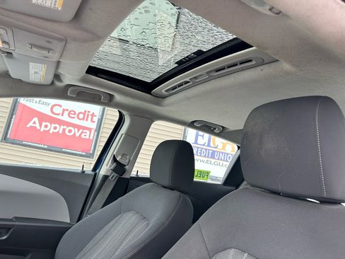 Used 2014 Chevrolet Sonic LT w/ Fun and Sun Package image 18