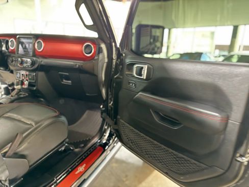 Used 2021 Jeep Gladiator Rubicon image 24