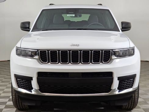 New 2025 Jeep Grand Cherokee L Laredo w/ Luxury Tech Group I AWD/4WD image 9