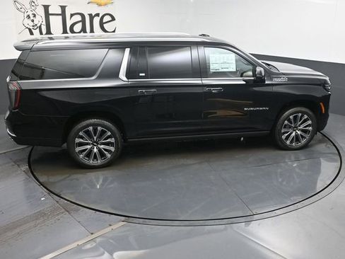 New 2026 Chevrolet Suburban High Country AWD/4WD image 18