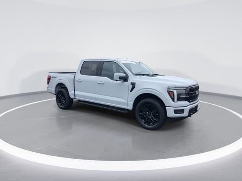 Used 2025 Ford F150 Lariat image 2
