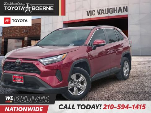 Certified 2022 Toyota RAV4 XLE FWD image 1