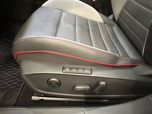 Used 2024 Volkswagen GTI SE w/ SE Leather Seats Package image 10