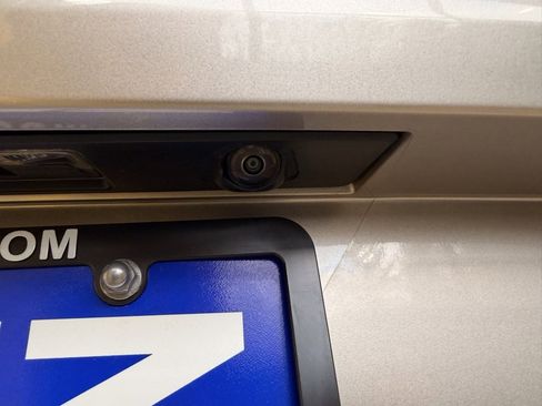 Used 2024 Volvo XC60 T8 Ultimate image 7