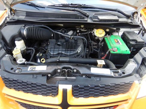 Used 2020 Dodge Grand Caravan GT image 27