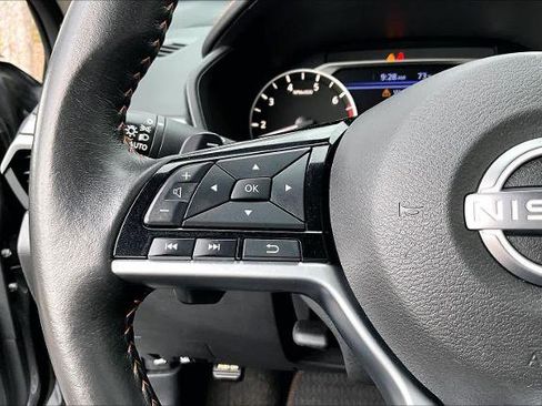 Certified 2025 Nissan Altima 2.5 SR FWD image 24