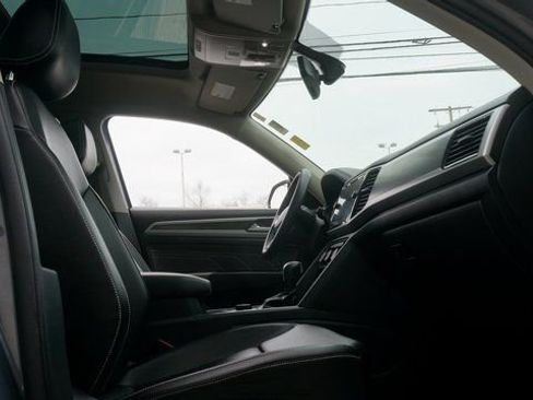 Certified 2023 Volkswagen Atlas SE w/ Panoramic Sunroof Package image 56