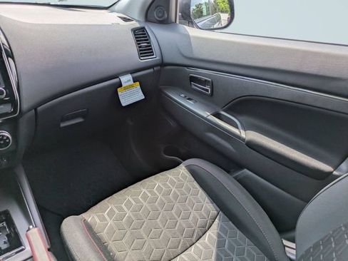 New 2026 Mitsubishi Outlander Sport LE AWD/4WD image 18