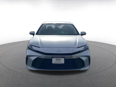 Used 2025 Toyota Camry LE image 4