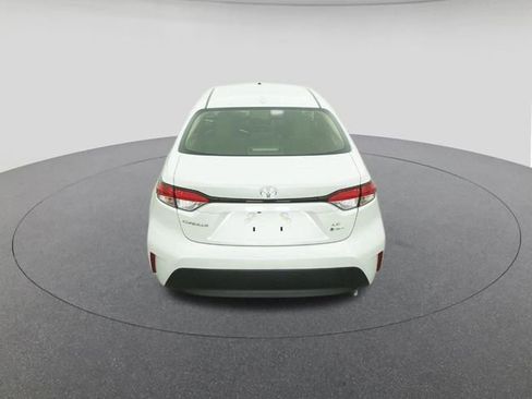 Used 2026 Toyota Corolla LE image 7